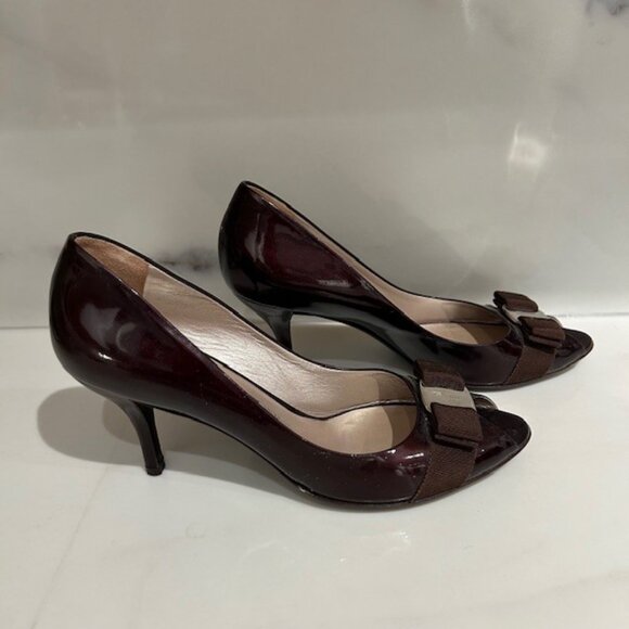 Ladies Salvatore Ferragamo Brown Patent Pumps - Size 8.5 - Picture 3 of 6